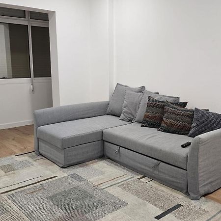 Apartamento T3 Em Lisboa/ Келуш Екстериор снимка